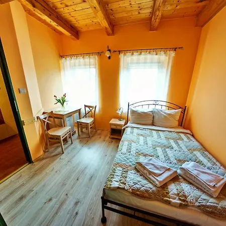 Mlyn Wielislaw I Restauracja Farm stay *