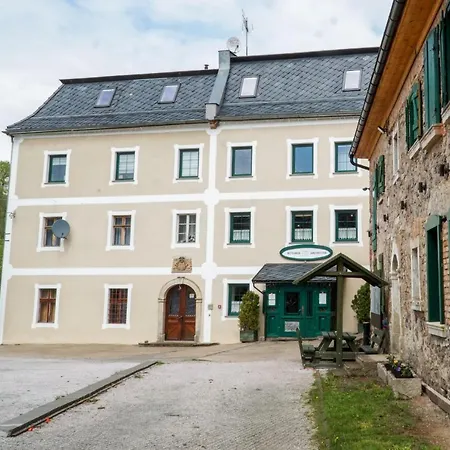 Mlyn Wielislaw I Restauracja Bauernhof *