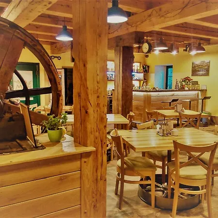 Młyn Wielisław I Restauracja Gospodarstwo agroturystyczne *
