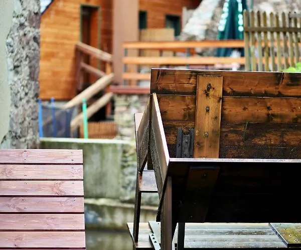 Mlyn Wielislaw I Restauracja Farm stay Sedziszowa