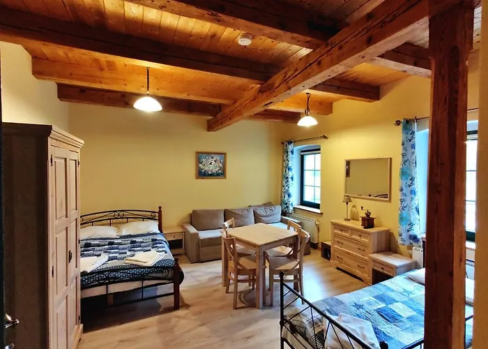 Mlyn Wielislaw I Restauracja Farm stay